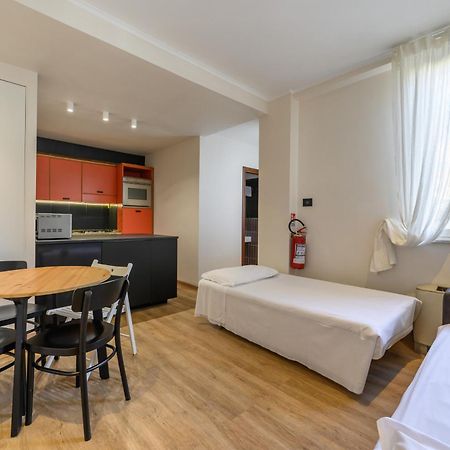 Crosti Apartments Roma Exterior foto